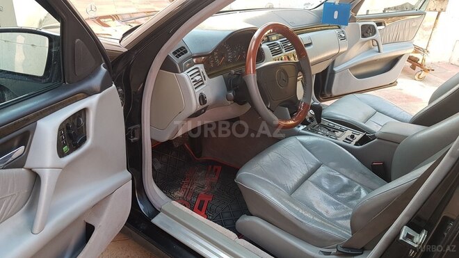 Mercedes E 200 1998, 338,000 km - 2.0 l - Bakı
