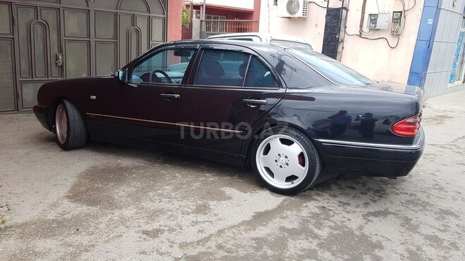 Mercedes E 200 1998, 338,000 km - 2.0 l - Bakı