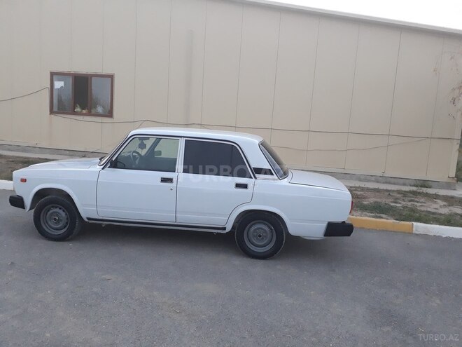 LADA (VAZ) 2107 2004, 46,758 km - 1.6 л - Yevlax