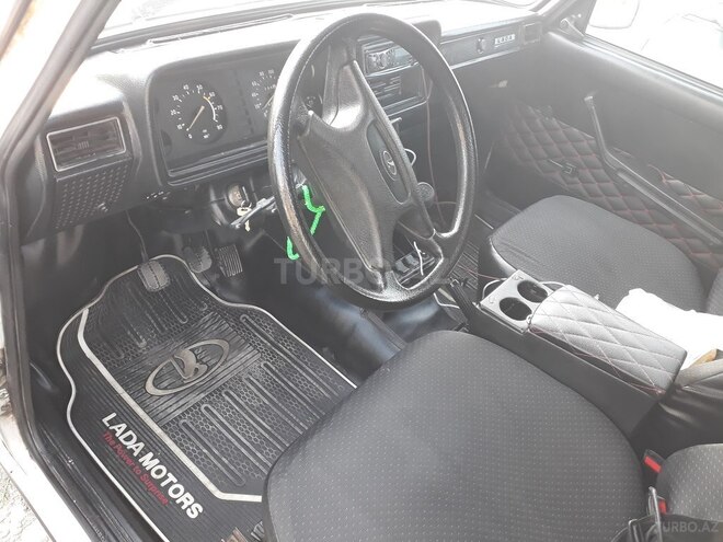 LADA (VAZ) 2107 2004, 46,758 km - 1.6 л - Yevlax