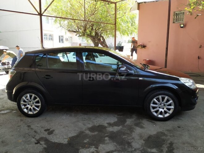 Opel Astra 2009, 246,000 km - 1.4 l - Bakı
