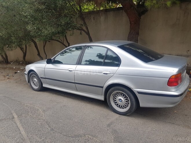BMW 528 1998, 300,000 km - 2.8 л - Bakı