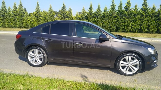Chevrolet Cruze 2015, 100,000 km - 1.4 l - Naftalan