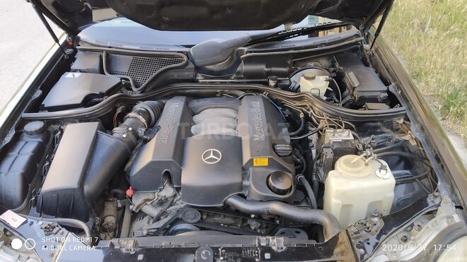 Mercedes E 230 1998, 313,000 km - 2.4 л - Bakı