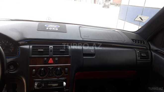 Mercedes E 230 1996, 450,000 km - 2.3 л - Bakı