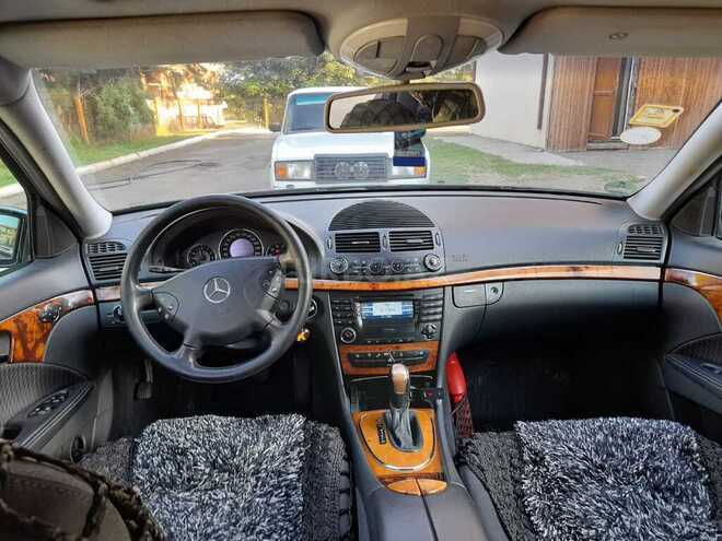 Mercedes E 240 2002, 160,000 km - 2.4 l - Gəncə