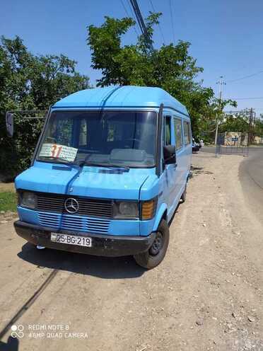 Mercedes 208 D 1998, 123,456 km - 2.8 л - Gəncə