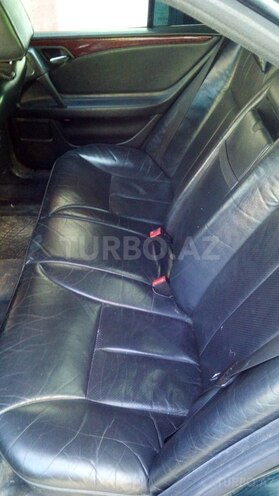 Mercedes E 300 1995, 397,000 km - 3.0 l - Bakı