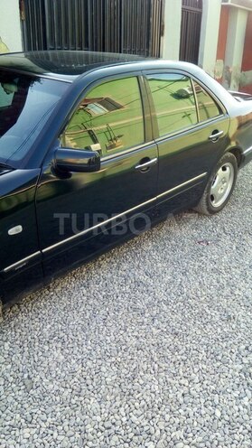 Mercedes E 300 1995, 397,000 km - 3.0 l - Bakı