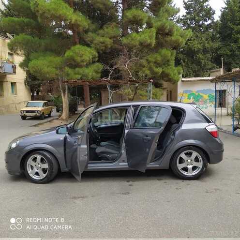 Opel Astra 2005, 200,000 km - 1.6 l - Bakı