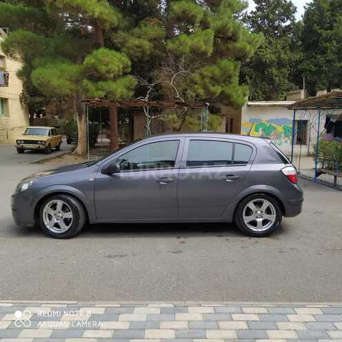 Opel Astra 2005, 200,000 km - 1.6 l - Bakı