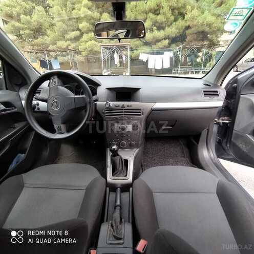 Opel Astra 2005, 200,000 km - 1.6 l - Bakı