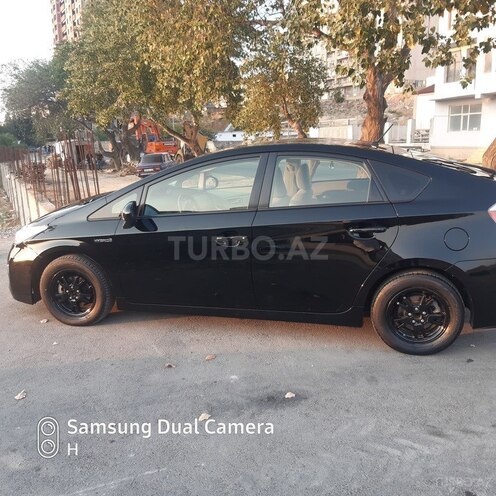 Toyota Prius 2013, 132,000 km - 1.8 l - Bakı