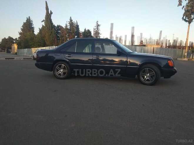 Mercedes E 250 1992, 227,272 km - 2.5 l - İmişli