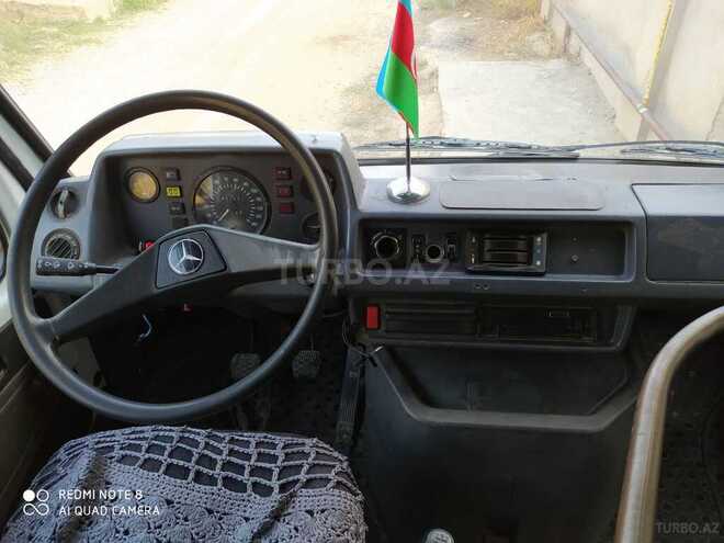 Mercedes 208 D 1993, 123,456 km - 2.4 л - Bakı