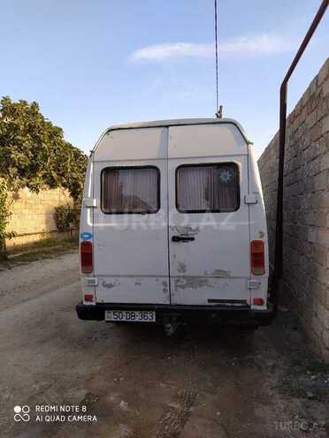 Mercedes 208 D 1993, 123,456 km - 2.4 л - Bakı