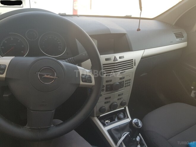 Opel Astra 2008, 111,000 km - 1.3 л - Bakı