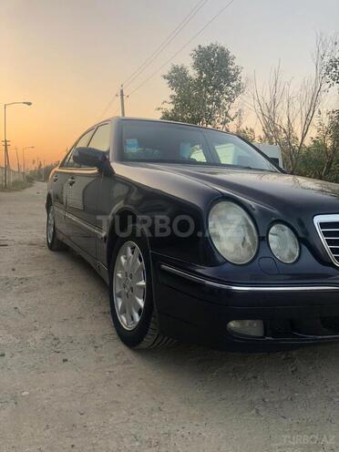 Mercedes E 270 2000, 358,000 km - 2.7 l - Salyan