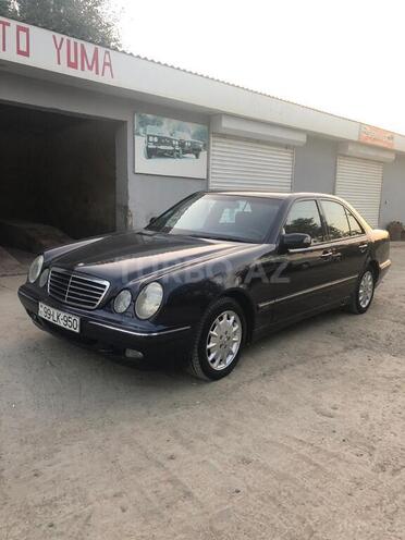 Mercedes E 270 2000, 358,000 km - 2.7 l - Salyan