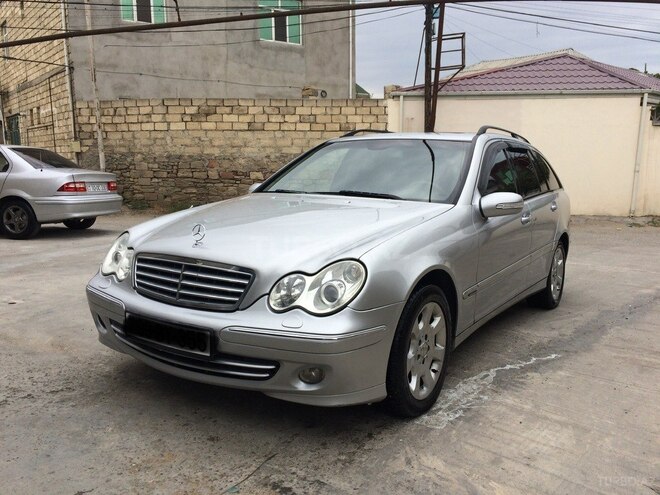 Mercedes C 220 2005, 361,199 km - 2.2 l - Bakı