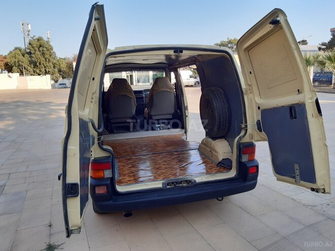 Volkswagen Transporter 1999, 324,000 km - 2.4 l - Bakı