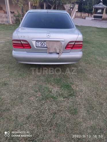 Mercedes E 240 2001, 349,000 km - 2.4 l - Sabirabad