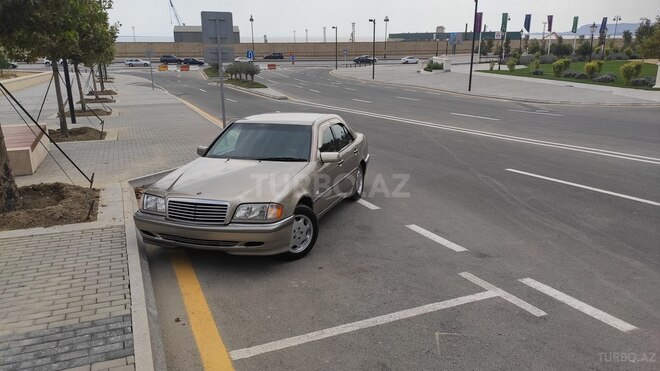 Mercedes C 180 1998, 286,000 km - 1.8 l - Bakı