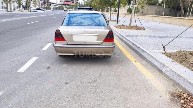 Mercedes C 180 1998, 286,000 km - 1.8 l - Bakı
