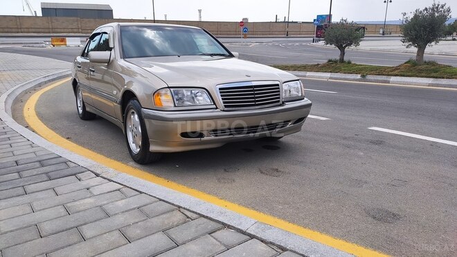 Mercedes C 180 1998, 286,000 km - 1.8 l - Bakı