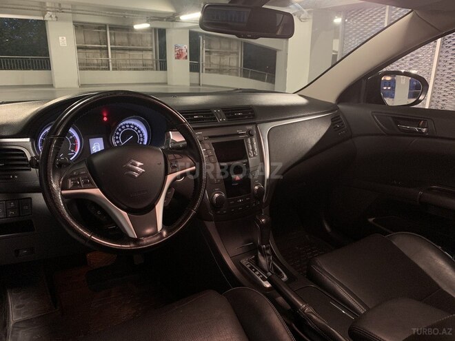 Suzuki Kizashi 2010, 51,800 km - 2.4 л - Bakı