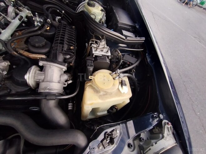 Mercedes E 220 2000, 398,650 km - 2.2 л - Bakı
