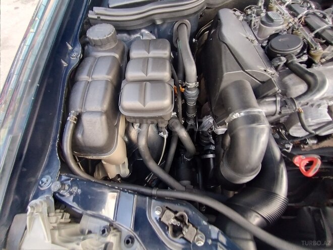Mercedes E 220 2000, 398,650 km - 2.2 л - Bakı