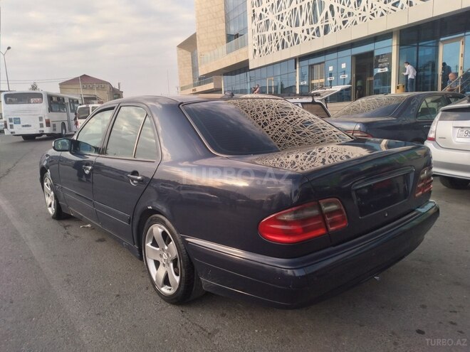Mercedes E 220 2000, 398,650 km - 2.2 л - Bakı