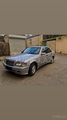 Mercedes C 200 1999, 260,000 km - 2.0 л - Bakı