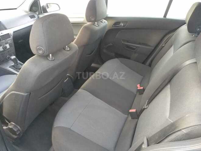 Opel Astra 2006, 150,000 km - 1.3 l - Yevlax