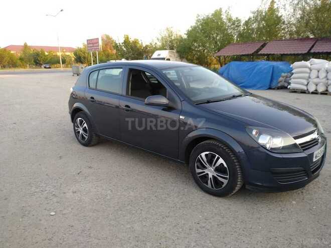 Opel Astra 2006, 150,000 km - 1.3 l - Yevlax