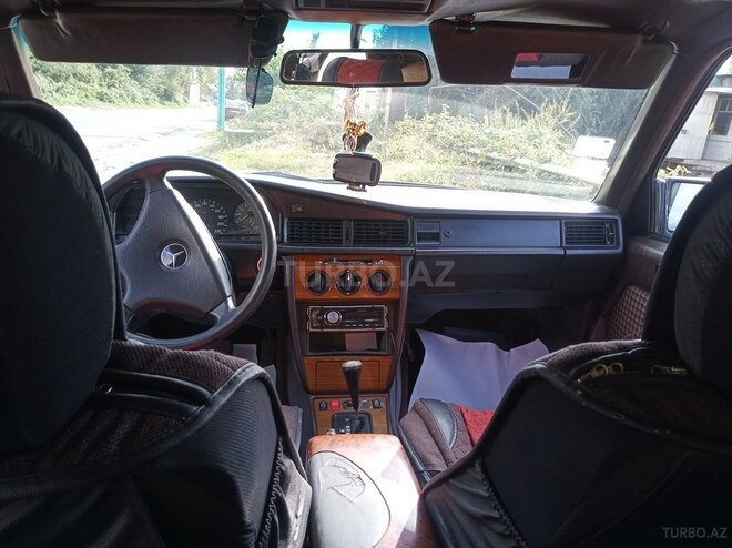 Mercedes 190 1992, 423,000 km - 2.3 l - Şəki