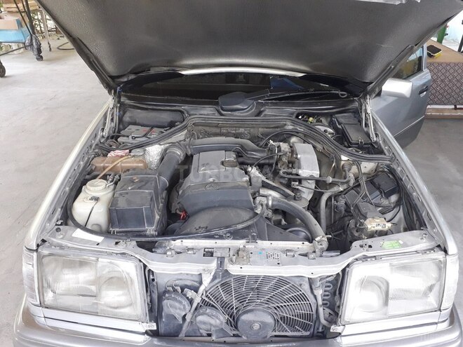 Mercedes E 200 1994, 436,194 km - 2.0 l - Bakı