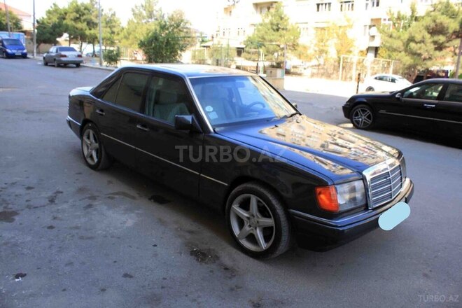 Mercedes E 250 1992, 251,000 km - 2.5 l - Bakı