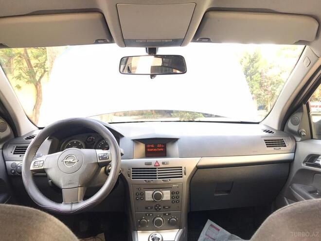 Opel Astra 2006, 182,000 km - 1.3 l - Bakı