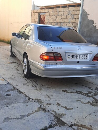 Mercedes E 240 2000, 295,000 km - 2.4 l - Sabirabad