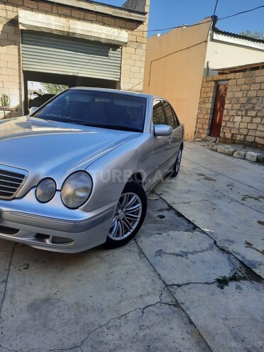 Mercedes E 240 2000, 295,000 km - 2.4 l - Sabirabad