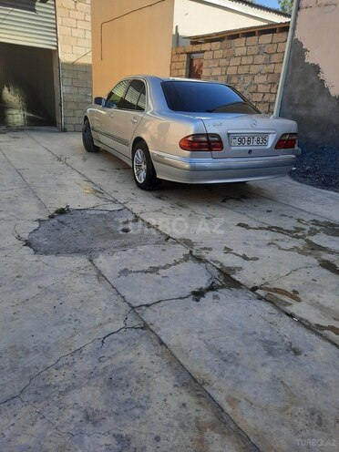 Mercedes E 240 2000, 295,000 km - 2.4 l - Sabirabad