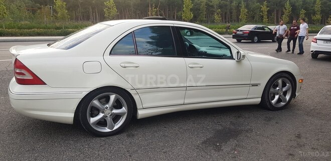 Mercedes C 230 2006, 178,000 km - 2.5 l - Bakı