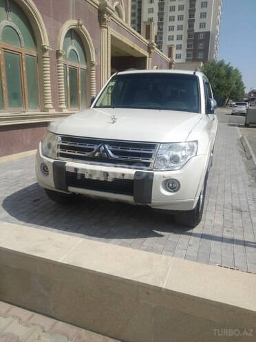 Mitsubishi Pajero 2010, 154,200 km - 3.5 l - Bakı