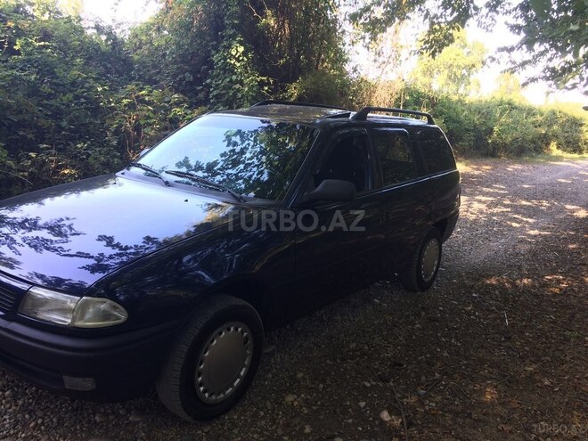 Opel Astra 1995, 100,000 km - 1.6 l - Xaçmaz