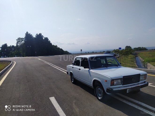 LADA (VAZ) 2107 2009, 155,000 km - 1.6 л - Qax
