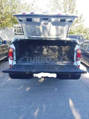 Mitsubishi L200 2015, 180,000 km - 2.5 l - Bakı