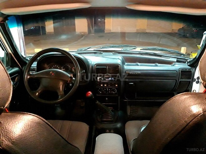 GAZ 31105 2006, 152,000 km - 2.3 l - Quba
