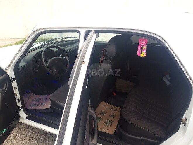 GAZ 31105 2006, 152,000 km - 2.3 l - Quba